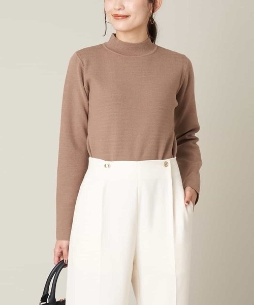 a.v.v(アーヴェヴェ)の「プチハイネックニットトップス(ニット/セーター・レディース・アイボリー/ライトグレー/ベージュ/ブラック/ブルー/グレー/モカ・36/38/40/34/42)」の5枚目の写真