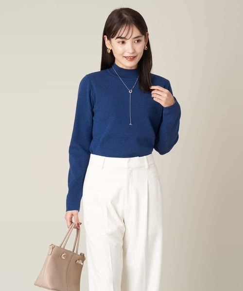 a.v.v(アーヴェヴェ)の「プチハイネックニットトップス(ニット/セーター・レディース・アイボリー/ライトグレー/ベージュ/ブラック/ブルー/グレー/モカ・36/38/40/34/42)」の9枚目の写真