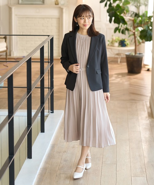 Honeys（ハニーズ）の「プリーツ使いワンピース（ワンピース・レディース・ネイビー/ブラック/グレイッシュベージュ/ブラック系その他・L/M/3L/LL/S）」の11枚目の写真