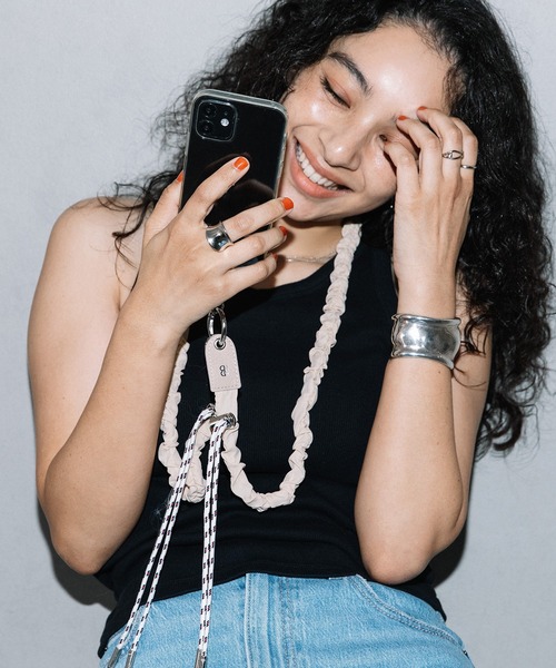 BEAUREヴュレナイロンギャザーモバイルストラップショルダー