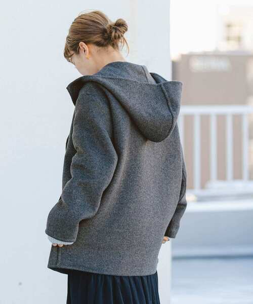 ITEMS URBANRESEARCH(アイテムズ アーバンリサーチ)の「リバーフードジャケット(その他アウター・レディース・チャコールグレー/グレー系その他・FREE)」の5枚目の写真