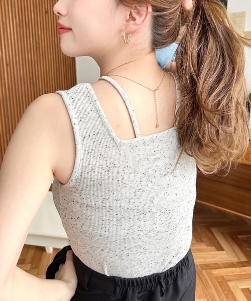 moment+(モーメントプラス)の「【累計販売枚数1万枚突破!】T/Cカットテレコリブ&カラーネップテレコリブスクエアホルタータンクトップ(タンクトップ・レディース・チャコールグレー/ベージュ系その他/オートミール/アイボリー/ブラック/オフホワイト/ナチュラル/ホワイト系その他/モカ・L/M)」の17枚目の写真