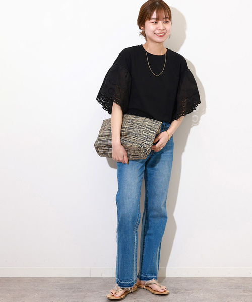 JOURNAL STANDARD relume(ジャーナルスタンダード レリューム)の「《追加》カットワークレーススリーブプルオーバー(Tシャツ/カットソー・レディース・ホワイト/ブラック・FREE)」の4枚目の写真