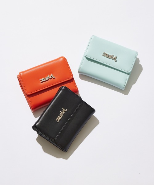 X-girl（エックスガール）の「FAUX LEATHER MINI WALLET（財布・レディース・ライトブルー/ブラック/オレンジ・ONE SIZE）」の4枚目の写真