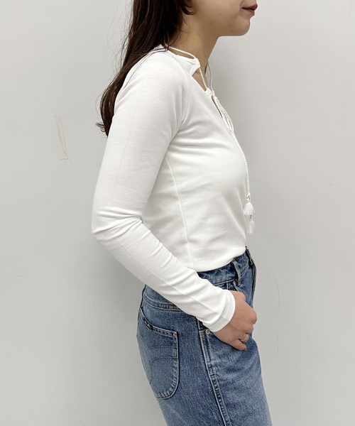 U by SPICK&SPAN（ユーバイスピックアンドスパン）の「フロントスカラカットソー（Tシャツ/カットソー・レディース・ブラック/ホワイト・FREE）」の15枚目の写真