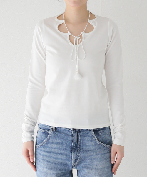 U by SPICK&SPAN（ユーバイスピックアンドスパン）の「フロントスカラカットソー（Tシャツ/カットソー・レディース・ブラック/ホワイト・FREE）」の6枚目の写真