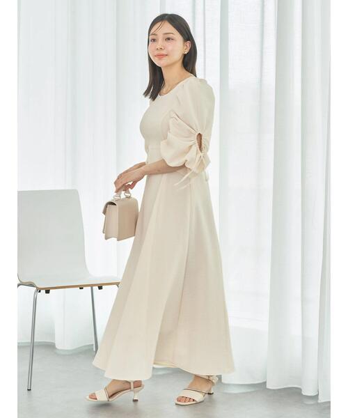 earth music&ecology（アースミュージックアンドエコロジー）の「袖ボリュームフレアワンピース（ワンピース・レディース・パープル/アイボリー・M/S）」の12枚目の写真