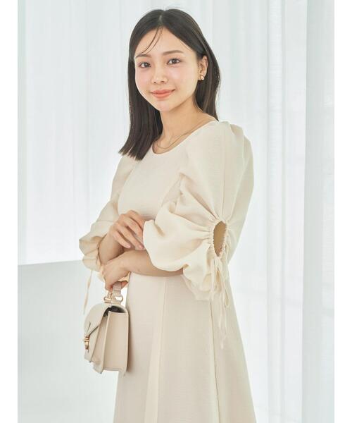 earth music&ecology（アースミュージックアンドエコロジー）の「袖ボリュームフレアワンピース（ワンピース・レディース・パープル/アイボリー・M/S）」の14枚目の写真