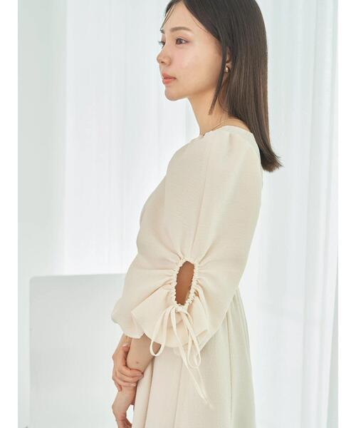 earth music&ecology（アースミュージックアンドエコロジー）の「袖ボリュームフレアワンピース（ワンピース・レディース・パープル/アイボリー・M/S）」の22枚目の写真