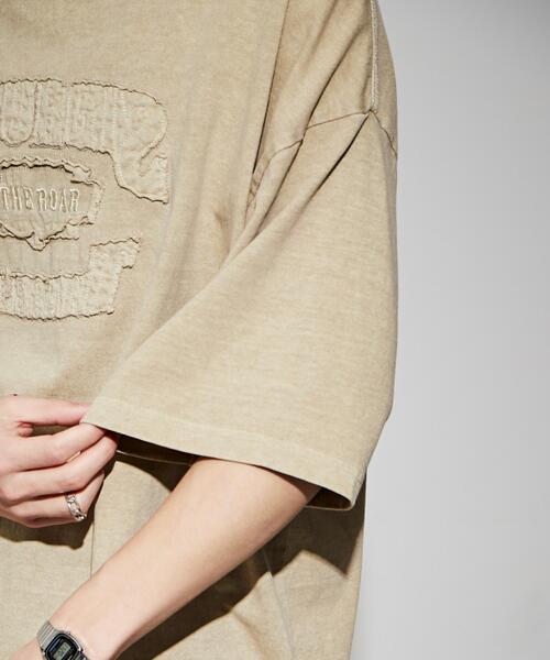 WEGO(ウィゴー)の「WEGO/ピグメントダメージアップリケT(Tシャツ/カットソー・メンズ・レッド/ブルー/ベージュ/スミクロ・MEDIUM/LARGE)」の19枚目の写真