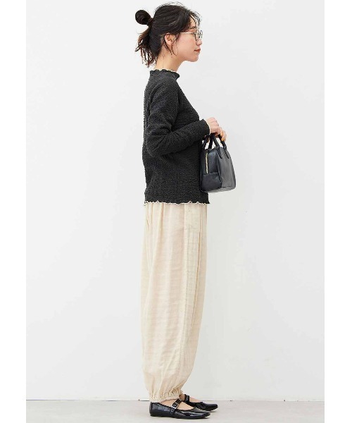 Live in comfort（リブインコンフォート）の「リブ　イン　コンフォート　ちょい足しでオシャレ度アップ！　コットン混のぽこぽこトップス（Tシャツ/カットソー・レディース・ホワイト/ブルー/ブラック・LARGE/X-LARGE/XX-LARGE/MEDIUM/XXX-LARGE/SMALL）」の4枚目の写真