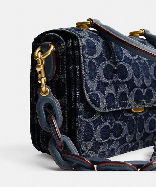 COACH（コーチ）の「ローグ トップ ハンドル・シグネチャー デニム