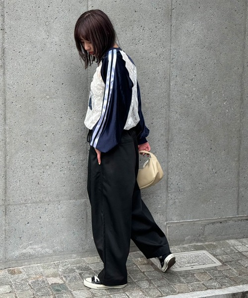 CIAOPANIC(チャオパニック)の「【ユニセックス】カーブワイドチノパンツ(チノパンツ・レディース・ブラック/ベージュ/グレー/オレンジ・MEDIUM/LARGE)」の14枚目の写真