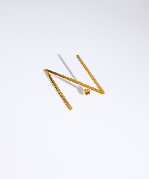 TUWAKRIM(トゥワクリム)の「【TUWAKRIM】レターピアス(ピアス(片耳用)・レディース・K/L/M/N/B/G/I/P/R/Y/A/J/O/Q/X/Z/C/D/E/U/V/W/F/S/T/H・FREE)」の14枚目の写真