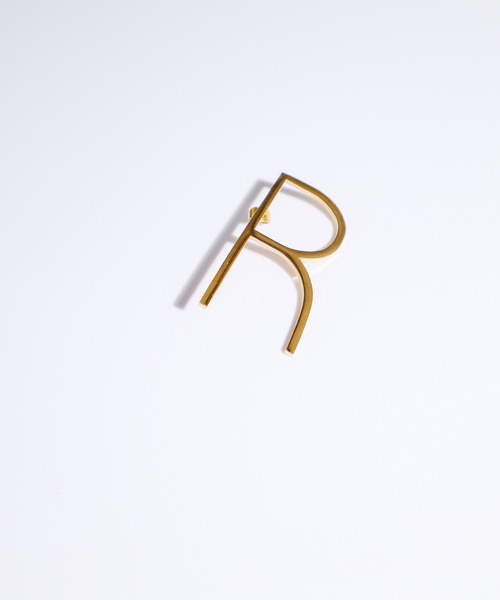 TUWAKRIM(トゥワクリム)の「【TUWAKRIM】レターピアス(ピアス(片耳用)・レディース・K/L/M/N/B/G/I/P/R/Y/A/J/O/Q/X/Z/C/D/E/U/V/W/F/S/T/H・FREE)」の18枚目の写真