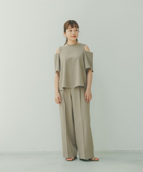 GLOBAL WORK(グローバルワーク)の「高山直子さんコラボ/リネンライクタックワイドパンツ/991916/EiiS(スラックス・レディース・スミクロ/ベージュ・SMALL/X-SMALL)」の15枚目の写真