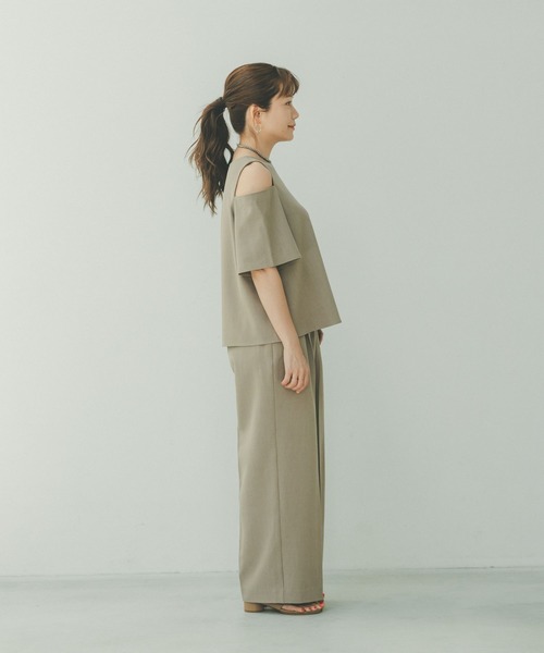 GLOBAL WORK(グローバルワーク)の「高山直子さんコラボ/リネンライクタックワイドパンツ/991916/EiiS(スラックス・レディース・スミクロ/ベージュ・SMALL/X-SMALL)」の16枚目の写真
