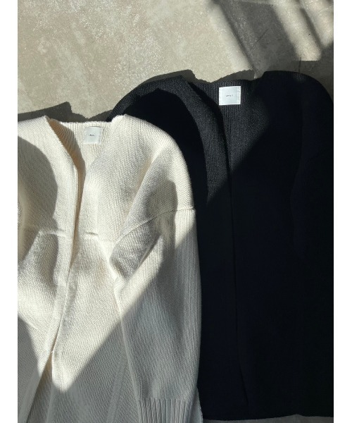 AMAIL（アマイル）の「Silhouette knit（ニット/セーター・レディース・ブラック/アイボリー・FREE）」の3枚目の写真