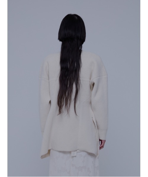 AMAIL（アマイル）の「Silhouette knit（ニット/セーター・レディース・ブラック/アイボリー・FREE）」の7枚目の写真