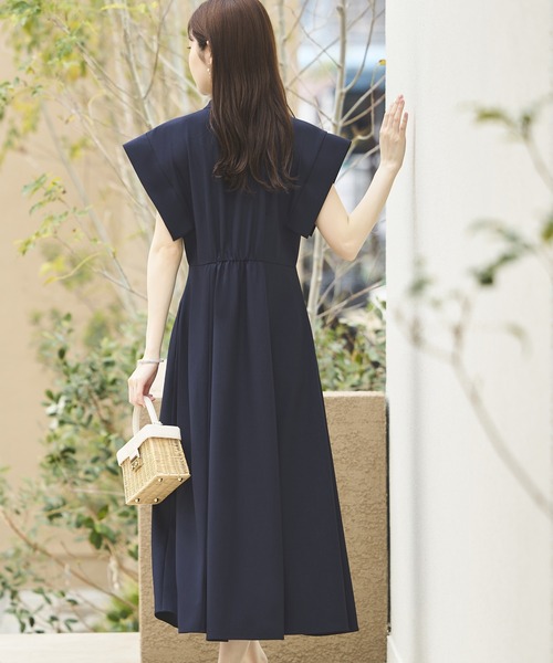 RUIRUE BOUTIQUE（ルイルエブティック）の「洗えるメタル釦フレンチシャツロング丈ワンピース  リゾート（ワンピース・レディース・ブラック/グレイッシュベージュ/ネイビー・3L/LL/L/M/S）」の6枚目の写真