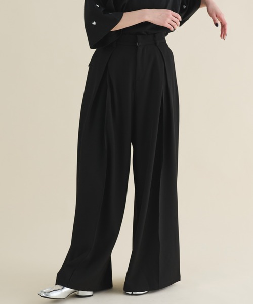 MERLOT（メルロー）の「フロントタックワイドスラックス（スラックス・レディース・ブラック/チャコールグレー・FREE/MEDIUM）」の4枚目の写真