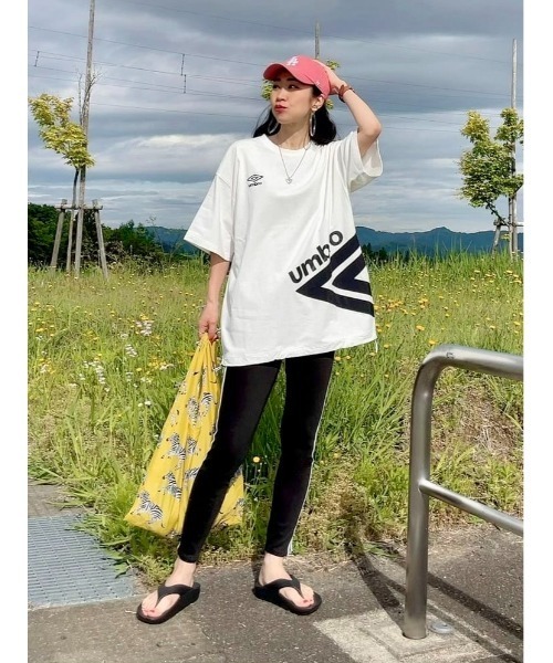 UMBRO(アンブロ)の「UMBRO(アンブロ)切替半袖Tシャツ(Tシャツ/カットソー・メンズ・ブラック/ホワイト・XL/M/L)」の12枚目の写真
