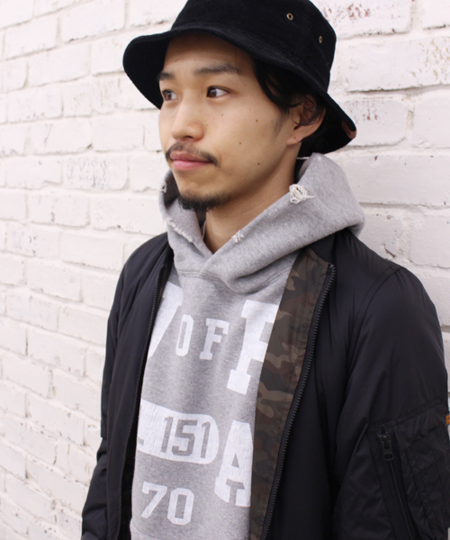 Alpha Industries（アルファインダストリーズ）の「【Ciaopanic】×【ALPHA/アルファ】 別注　リバーシブルMA-1（ミリタリージャケット・メンズ・オリーブ/ネイビー/ブラック・SMALL/MEDIUM/LARGE）」の10枚目の写真