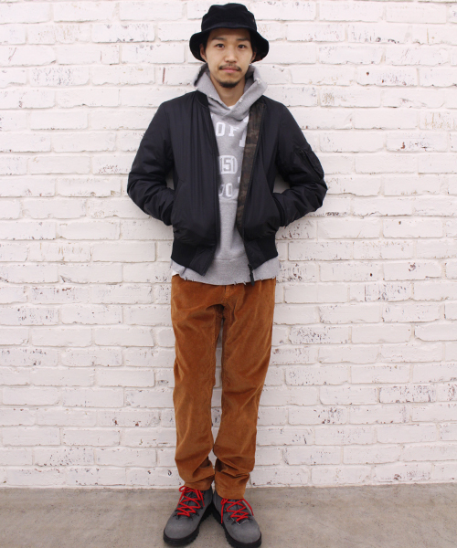 Alpha Industries（アルファインダストリーズ）の「【Ciaopanic】×【ALPHA/アルファ】 別注　リバーシブルMA-1（ミリタリージャケット・メンズ・オリーブ/ネイビー/ブラック・SMALL/MEDIUM/LARGE）」の6枚目の写真