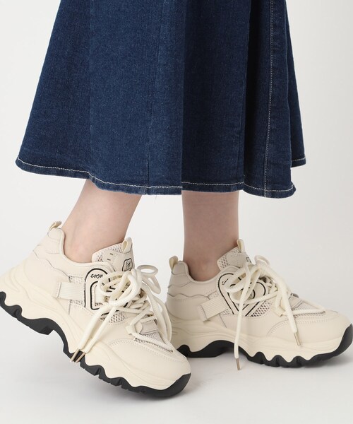 cs T&P(シーエスティーアンドピー)の「厚底メッシュハートスニーカー(スニーカー・レディース・ブラック/ベージュ・S/M/L/LL)」の6枚目の写真