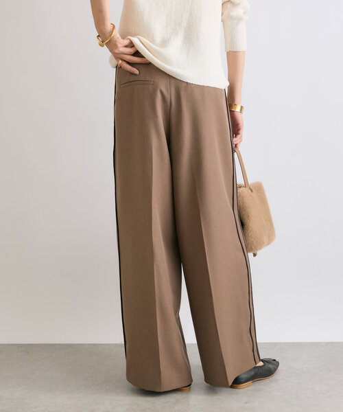 RIVE DROITE(リヴドロワ)の「【ハンサムな着こなしに】マニッシュラインパンツ(その他パンツ・レディース・グレー/モカ・38/36)」の17枚目の写真