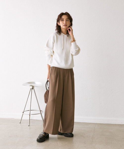 RIVE DROITE(リヴドロワ)の「【ハンサムな着こなしに】マニッシュラインパンツ(その他パンツ・レディース・グレー/モカ・38/36)」の22枚目の写真