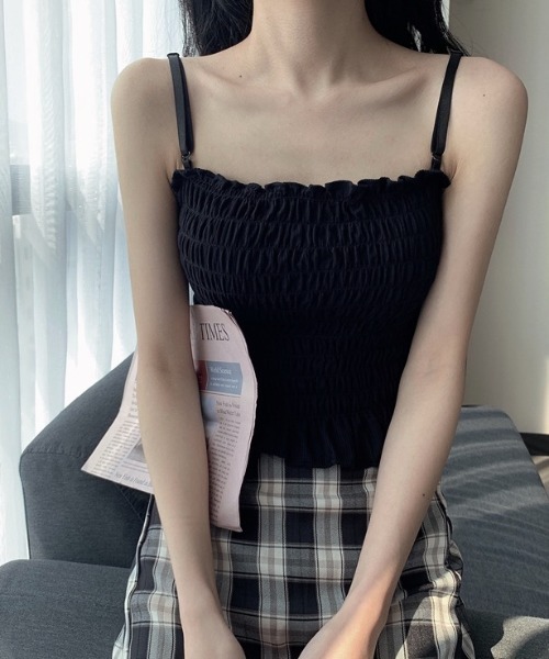 GORGE(ゴージ)の「《シャーリング×メロウフリル》レディース カップ付きキャミソール 伸縮フィット 体型カバー 春夏秋(キャミソール・レディース・オフホワイト/ブラック/ブラウン/グレー/ピンク・F)」の18枚目の写真