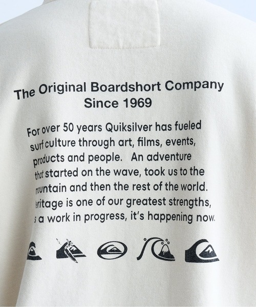 Quiksilver(クイックシルバー)の「QS HISTORY HOODIE SW/クイックシルバープルオーバーパーカー・フーディー(パーカー・メンズ・グレー/アイボリー/ブラック・SMALL/MEDIUM/LARGE/X-LARGE)」の5枚目の写真