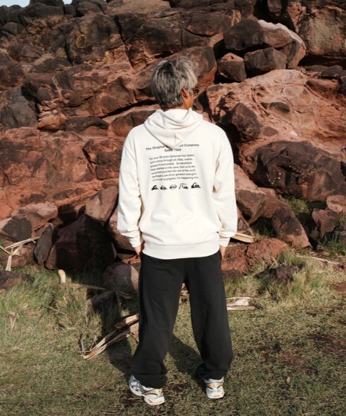 Quiksilver(クイックシルバー)の「QS HISTORY HOODIE SW/クイックシルバープルオーバーパーカー・フーディー(パーカー・メンズ・グレー/アイボリー/ブラック・SMALL/MEDIUM/LARGE/X-LARGE)」の15枚目の写真