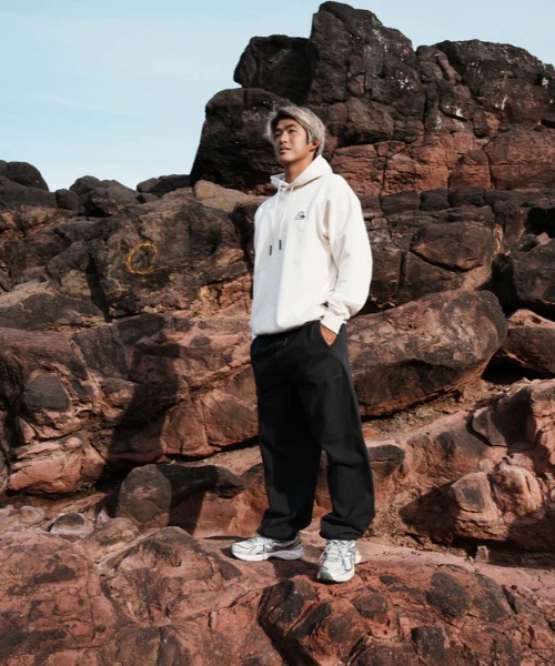Quiksilver(クイックシルバー)の「QS HISTORY HOODIE SW/クイックシルバープルオーバーパーカー・フーディー(パーカー・メンズ・グレー/アイボリー/ブラック・SMALL/MEDIUM/LARGE/X-LARGE)」の19枚目の写真