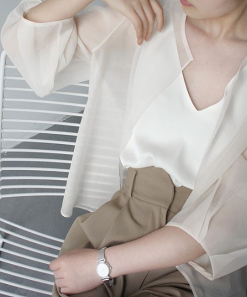 Dewlily（デューリリー）の「【人気アイテム★再入荷】シアーカーディガン（カーディガン/ボレロ・レディース・ホワイト/アイボリー・FREE）」の4枚目の写真