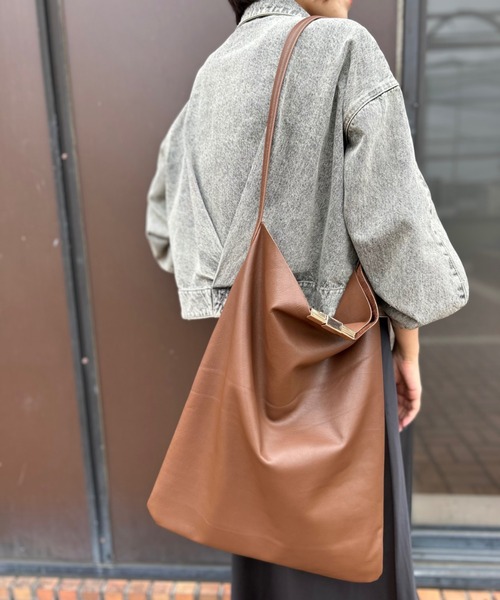 【atneK】レザービッグショルダー