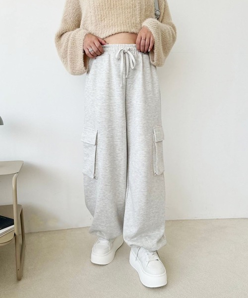 one after another NICE CLAUP（ワンアフターアナザーナイスクラップ）の「スウェットカーゴパンツ（スウェットパンツ・レディース・ライトピンク/グレー/オートミール/チャコールグレー・FREE）」の7枚目の写真