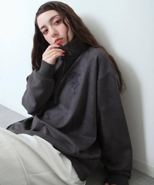 NILWAY（ニルウェイ）の「スエード ハーフジップ 長袖 薔薇 刺繍 カットソー（Tシャツ/カットソー・メンズ・チャコール/ホワイト/ライトグレー/ブラック・MEDIUM/LARGE）」の4枚目の写真