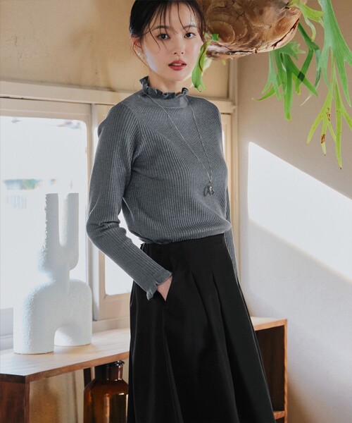 Tiaclasse（ティアクラッセ）の「メランジツイルフレアスカート（スカート・レディース・チャコールグレー/ベージュ/ブラック・S/M/L）」の8枚目の写真