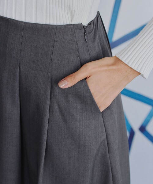 Tiaclasse（ティアクラッセ）の「メランジツイルフレアスカート（スカート・レディース・チャコールグレー/ベージュ/ブラック・S/M/L）」の5枚目の写真