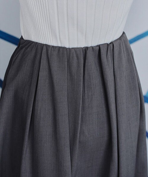 Tiaclasse（ティアクラッセ）の「メランジツイルフレアスカート（スカート・レディース・チャコールグレー/ベージュ/ブラック・S/M/L）」の7枚目の写真