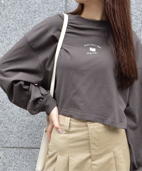 spiritoso(スピリトーゾ)の「【spiritoso】アメリカンフラッグクロップドロンTEE(Tシャツ/カットソー・レディース・オフホワイト/チャコールグレー/モカ・FREE)」の22枚目の写真
