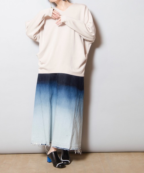 OSMOSIS(オズモーシス)の「サイドタックプルオーバー(Tシャツ/カットソー・レディース・ブラック/カーキ/チャコール/アイボリー・ONE SIZE)」の16枚目の写真