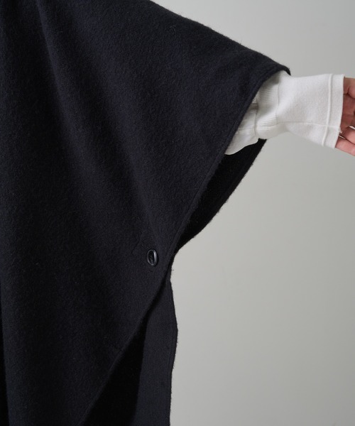 PUAL CE CIN（ピュアルセシン）の「マルチウェイウールブレンドポンチョストール（ストール/ショール・レディース・ブラック・FREE）」の14枚目の写真