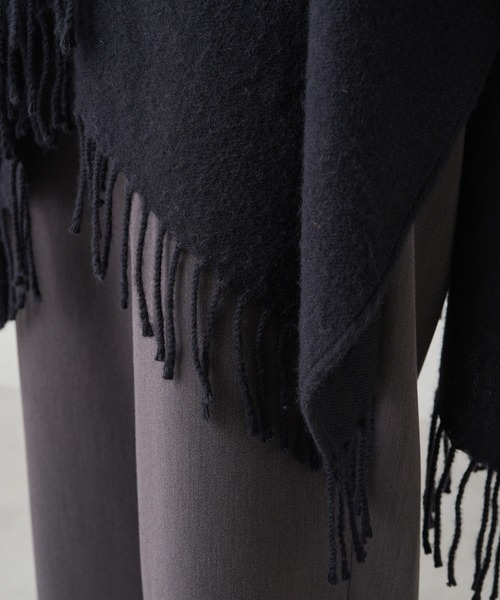 PUAL CE CIN（ピュアルセシン）の「マルチウェイウールブレンドポンチョストール（ストール/ショール・レディース・ブラック・FREE）」の15枚目の写真
