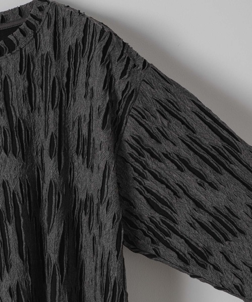 CASPER JOHN（キャスパージョン）の「Striped crepe long T-shits/楊柳ロンT（Tシャツ/カットソー・メンズ・ブラック/グレー・LARGE/MEDIUM/SMALL/X-SMALL）」の21枚目の写真