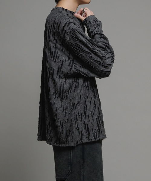 CASPER JOHN（キャスパージョン）の「Striped crepe long T-shits/楊柳ロンT（Tシャツ/カットソー・メンズ・ブラック/グレー・LARGE/MEDIUM/SMALL/X-SMALL）」の5枚目の写真