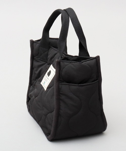 軽量 キルティング スクエア ハンドトートバッグ（ランチバッグ