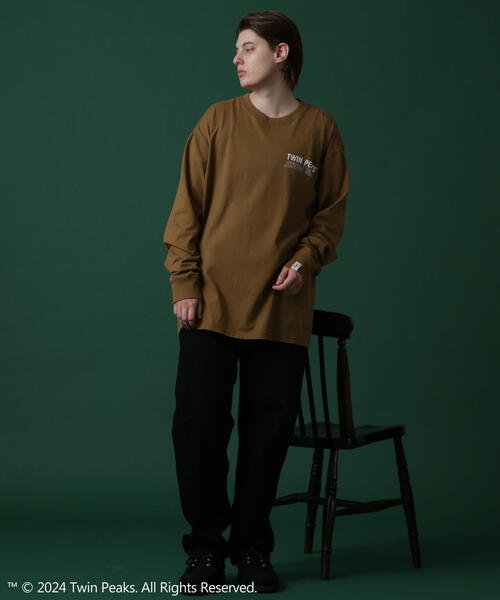 MANASTASH（マナスタッシュ）の「MANASTASH/マナスタッシュ TWIN PEAKS L/S TEE 01 ツイン・ピークス ロングスリーブTシャツ 01（Tシャツ/カットソー・メンズ・ブラック/ホワイト/ブラウン・L/M/XL/S）」の4枚目の写真